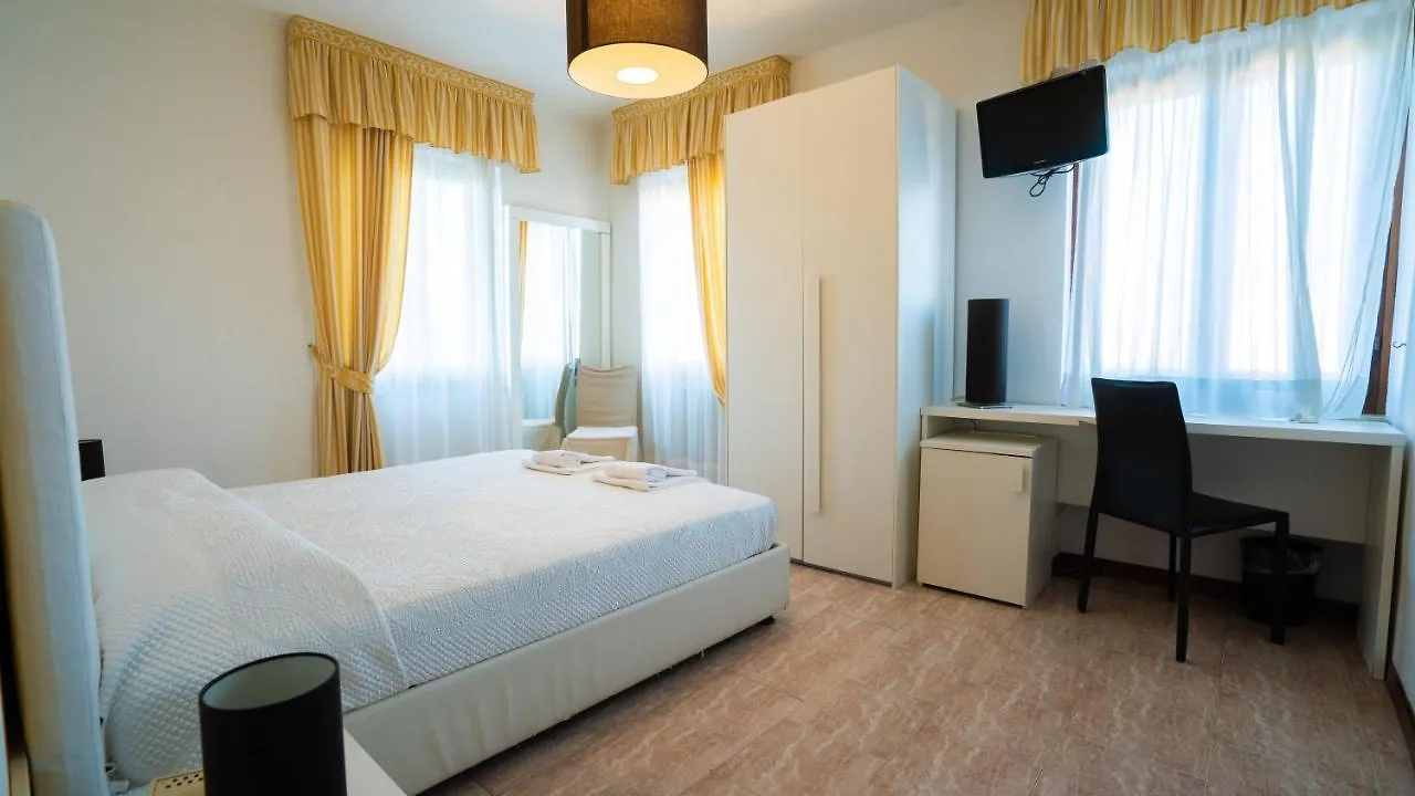 ***  Hotel Sirena Lazise Italien