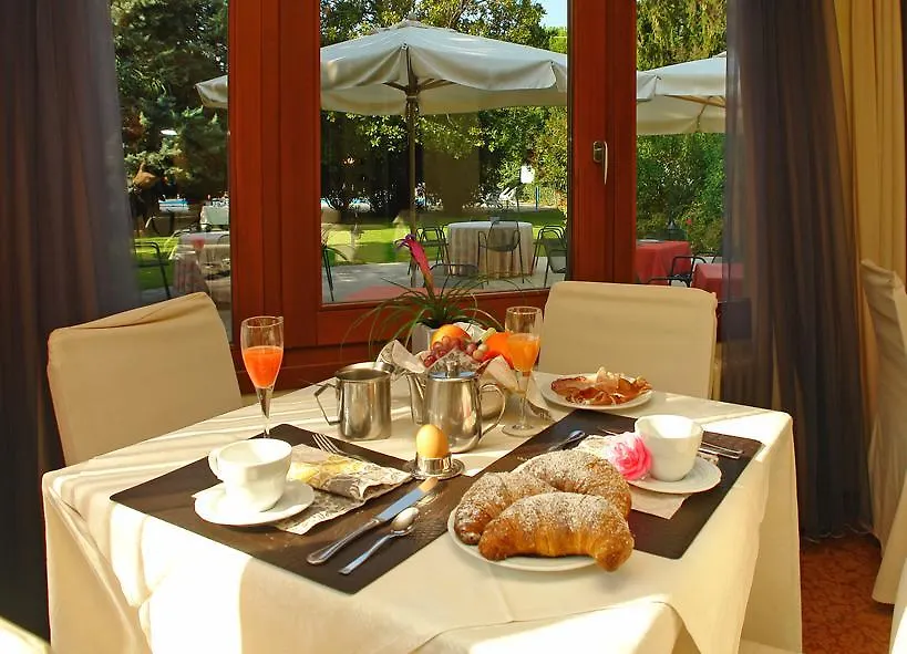 ***  Hotel Sirena ラツィーゼ イタリア